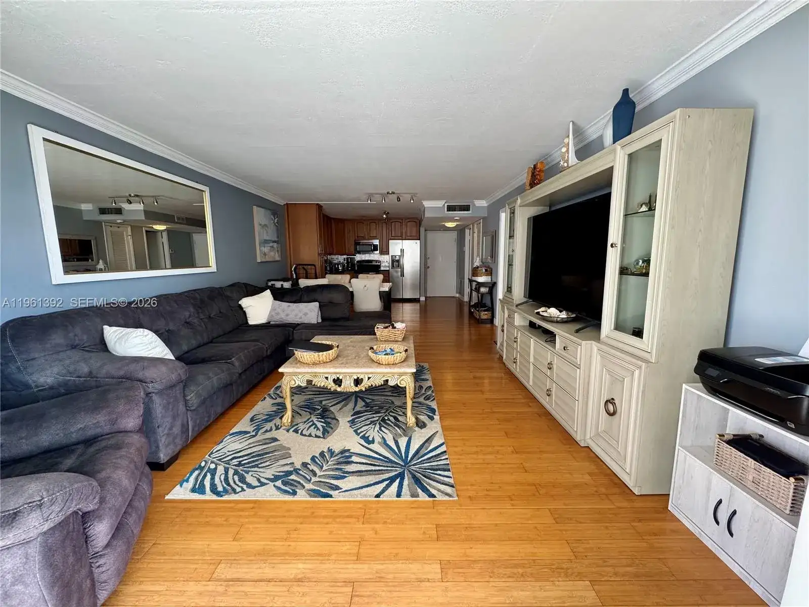18051 Biscayne Blvd # 503, Aventura FL 33160 photo 2