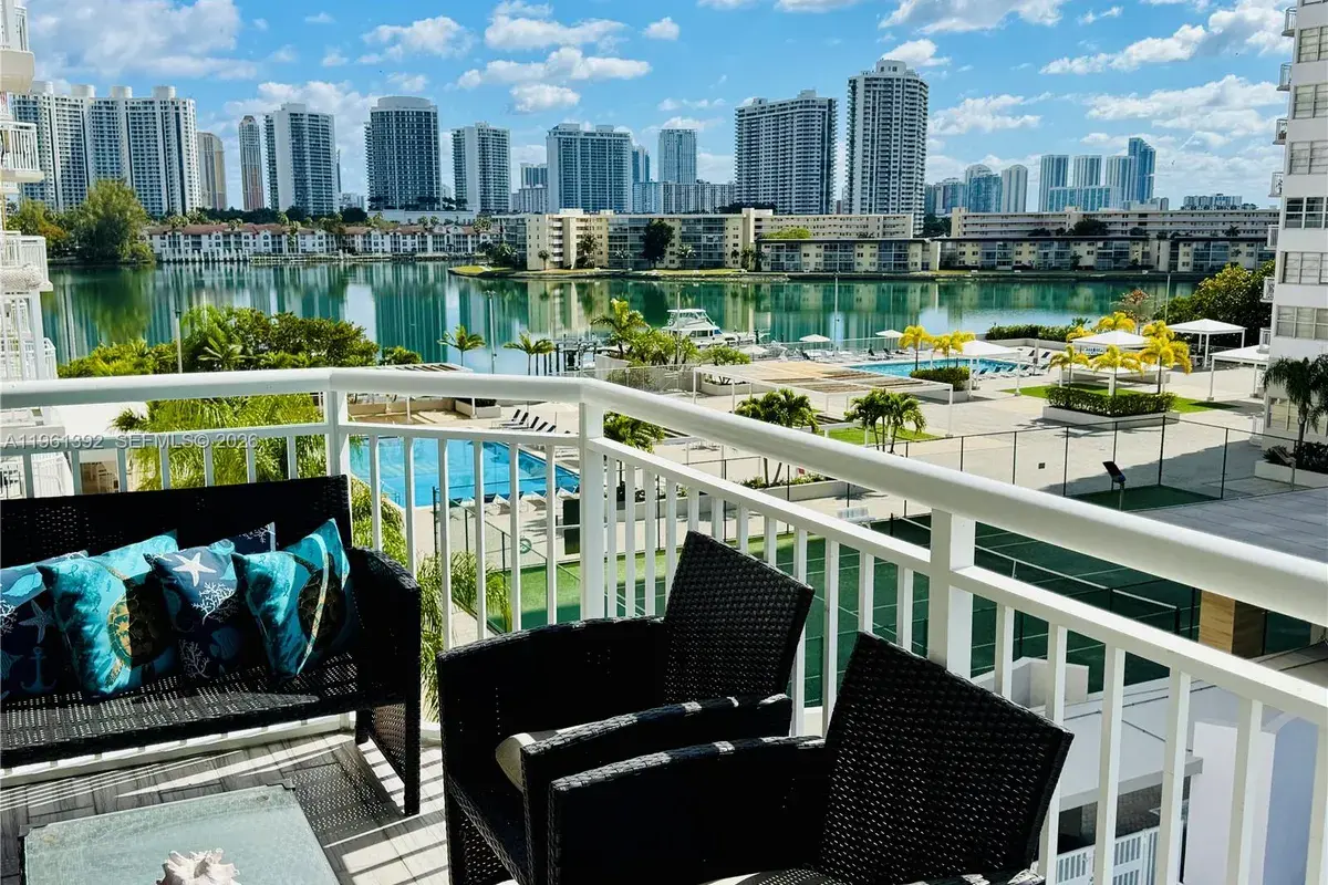 18051 Biscayne Blvd # 503, Aventura FL 33160