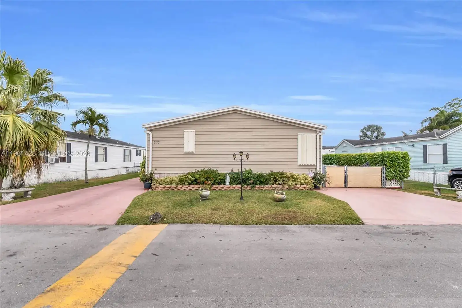 19800 SW 180th ave, Miami FL 33187 photo 2