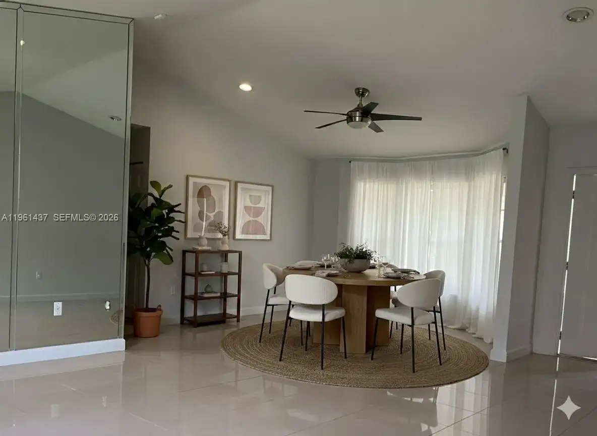5753 NW 98th Ave, Doral FL 33178 photo 4