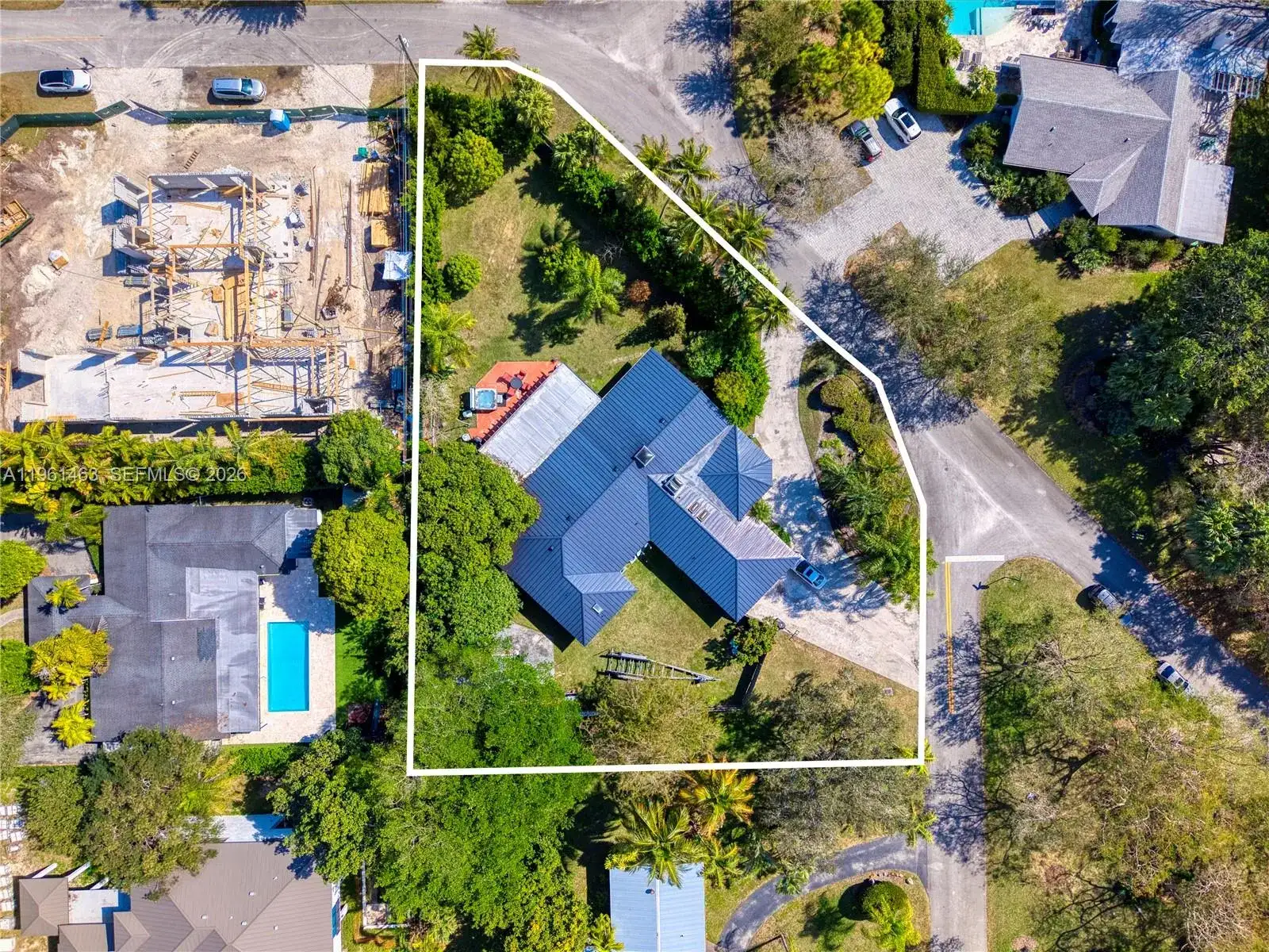 8001 SW 133rd St, Pinecrest FL 33156 photo 2