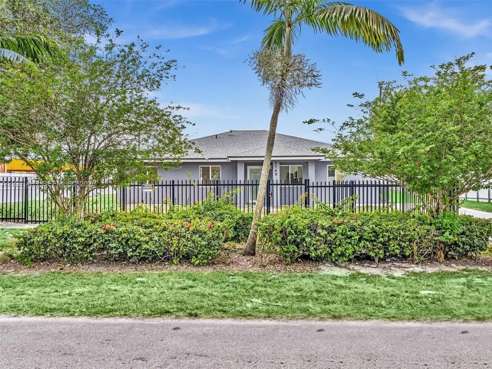 1140 NE 139th St, North Miami FL 33161 photo 3