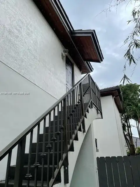 6902 SW 83rd pl, Miami FL 33143 photo 4