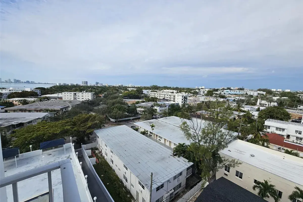 6900 Bay Dr # 8J, Miami Beach FL 33141