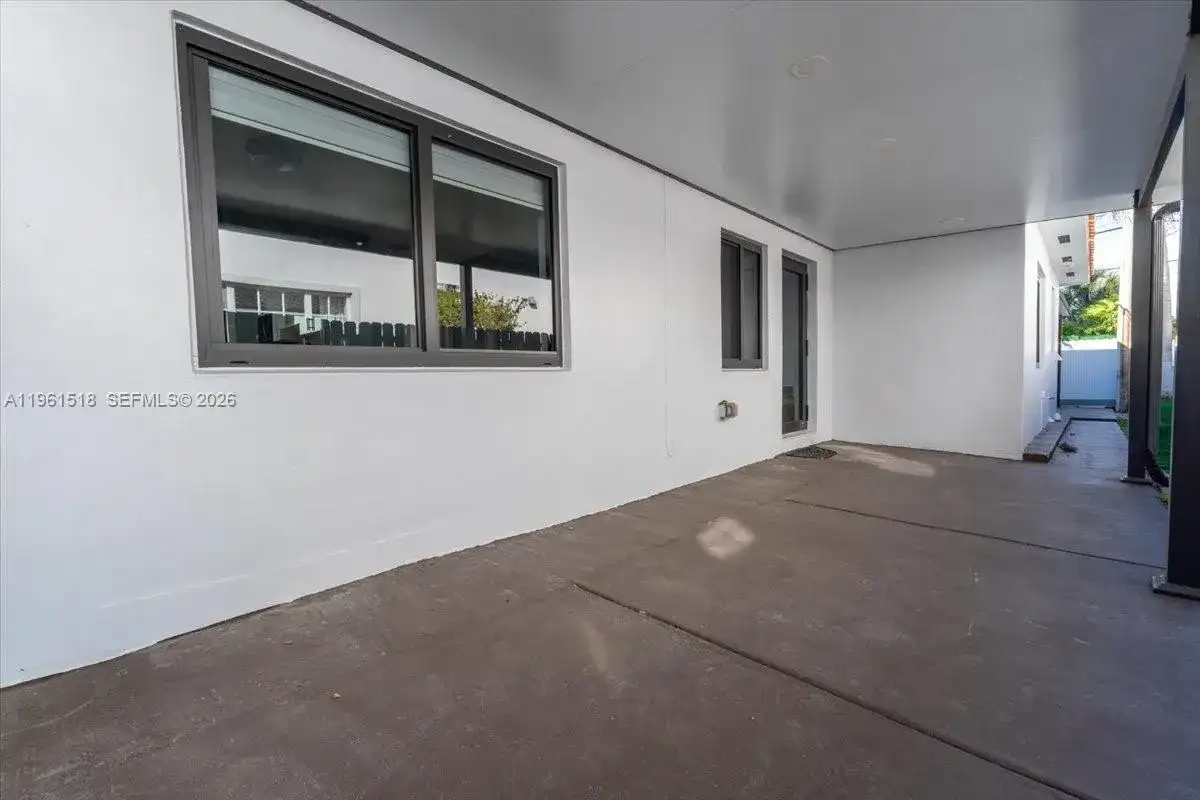 3297 SW 26th St, Miami FL 33133 photo 5