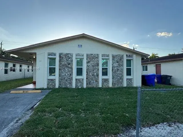 326 N North 61 Terrace # 326, Hollywood FL 33024