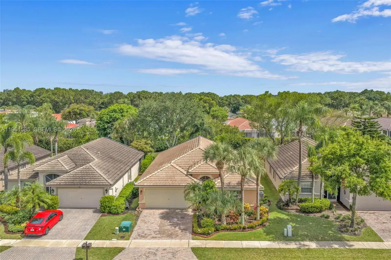 8046 Duomo Cir, Boynton Beach FL 33472 photo 2