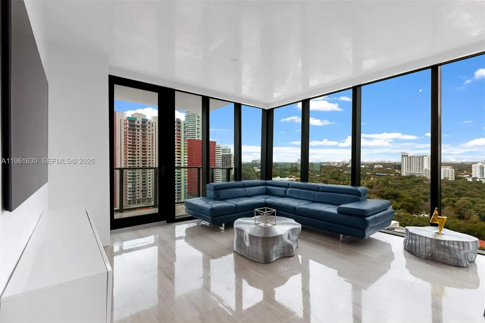1451 Brickell Ave # 1604, Miami FL 33131 photo 2