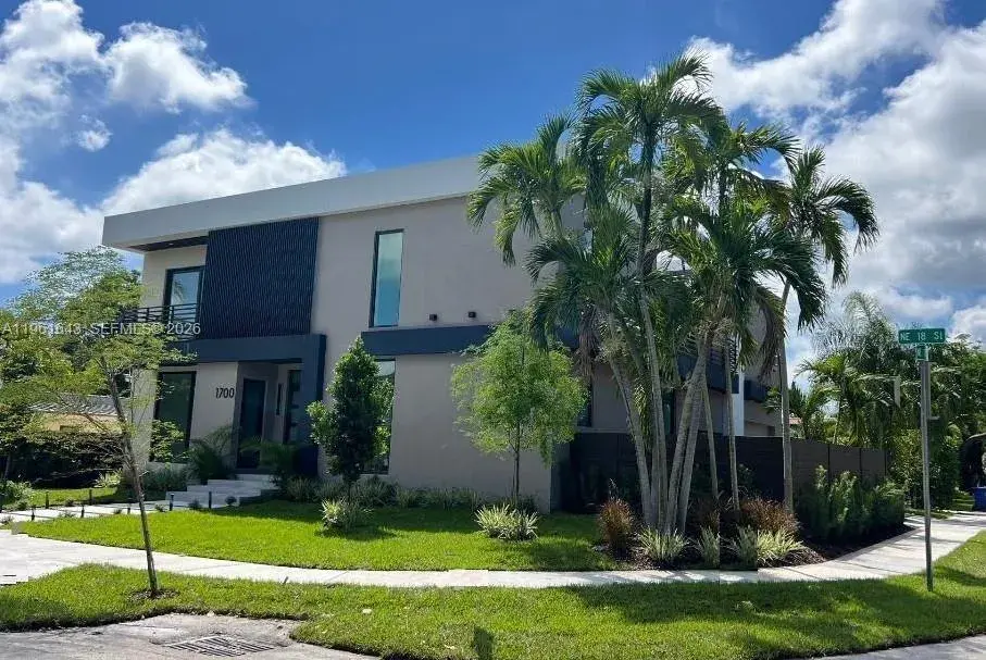 1700 NE 18th St # 0, Fort Lauderdale FL 33305