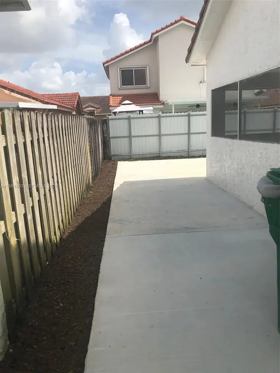 5531 NW 188th St, Miami Gardens FL 33055 photo 3