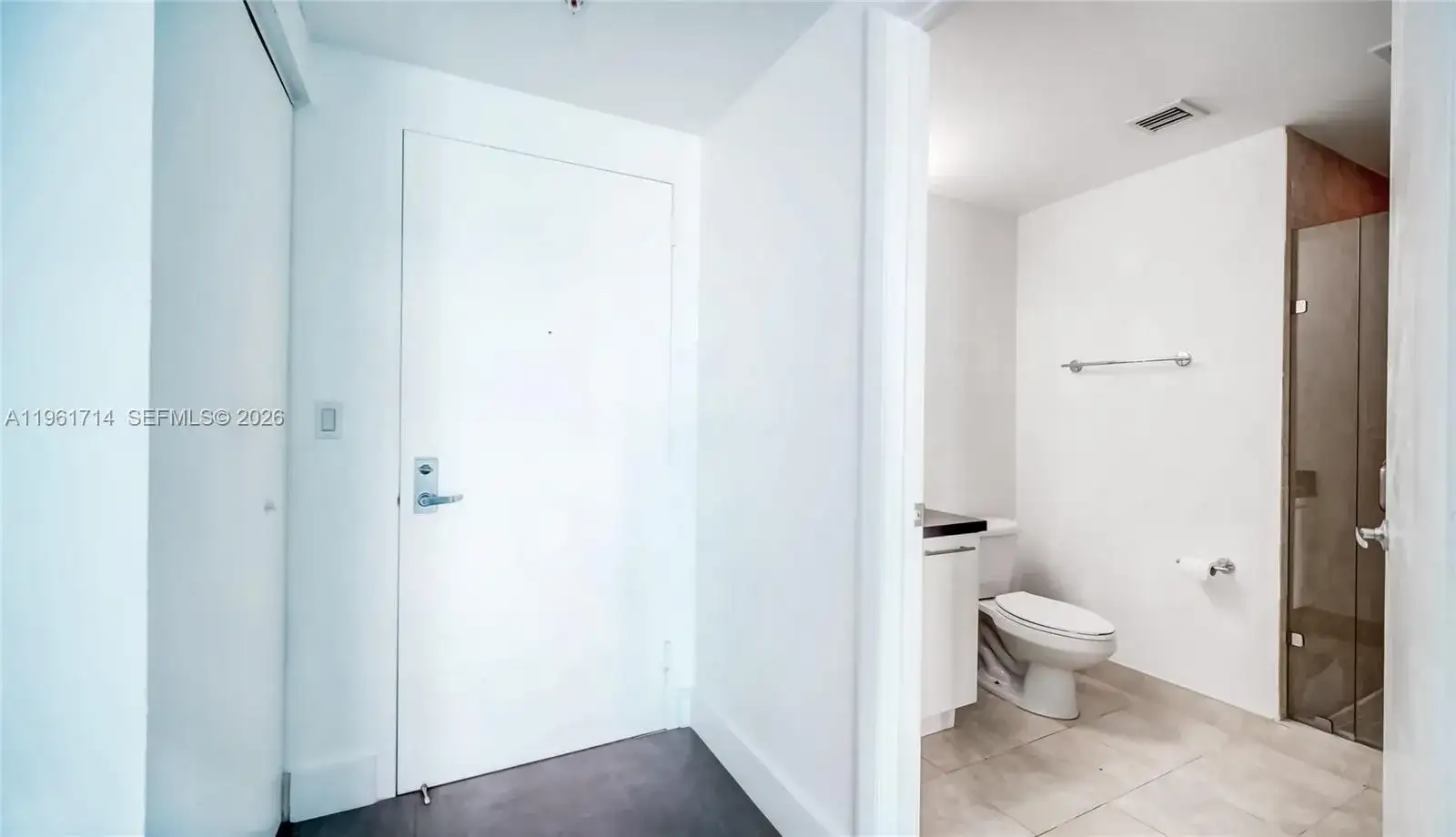 90 SW 3rd St, Miami FL 33130 photo 5
