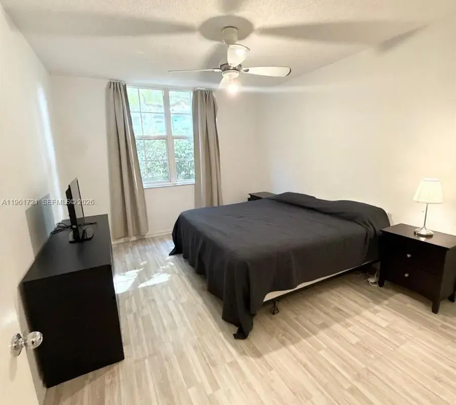19501 E Country Club Dr # 9104, Aventura FL 33180