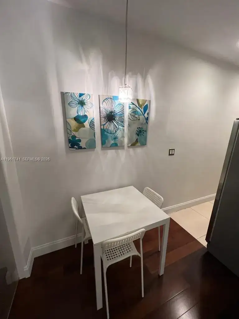 526 15th St # 4, Miami Beach FL 33139 photo 4
