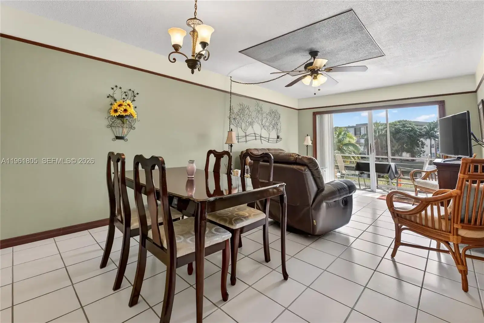 2800 NW 47th Ter # 205B, Lauderdale Lakes FL 33313 photo 4