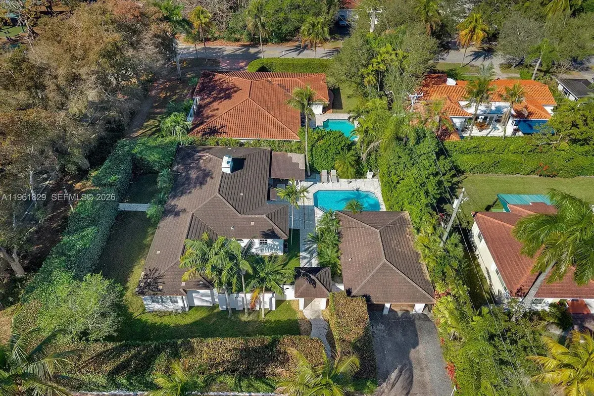 1161 Sunset Dr, Coral Gables FL 33143