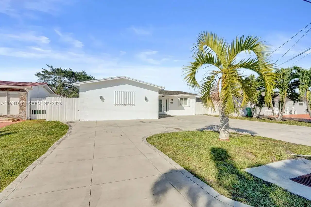 6617 Dahlia Dr, Miramar FL 33023 photo 3