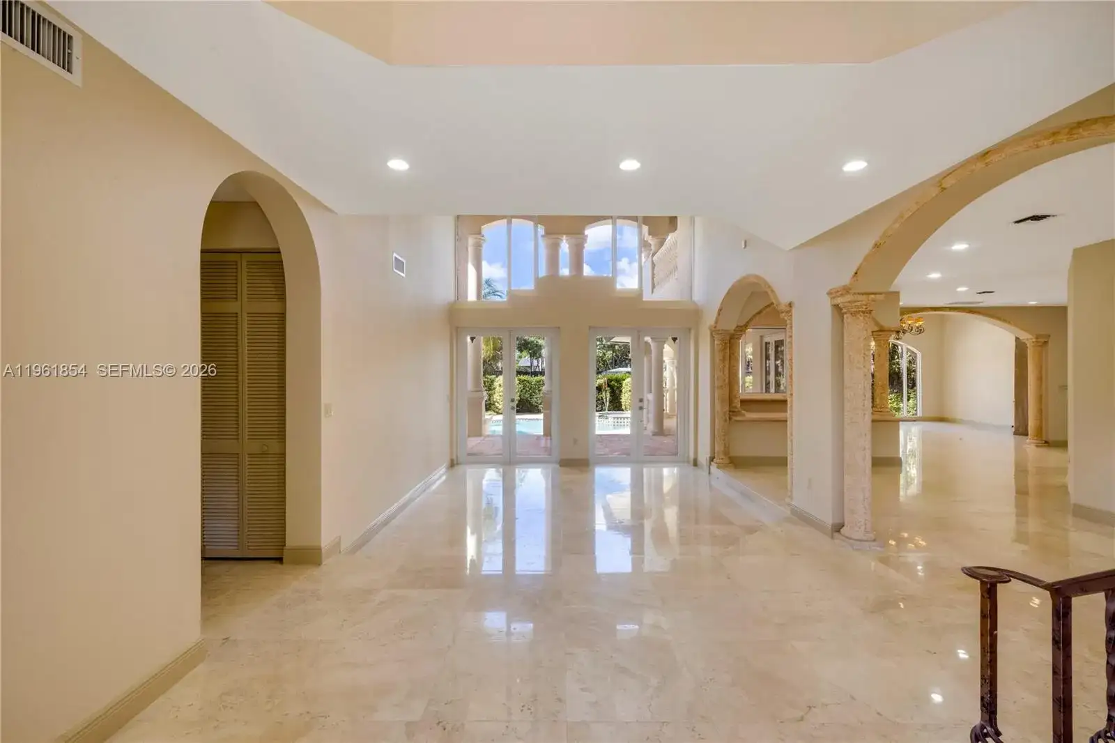 129 Gavilan Ave, Coral Gables FL 33143 photo 5