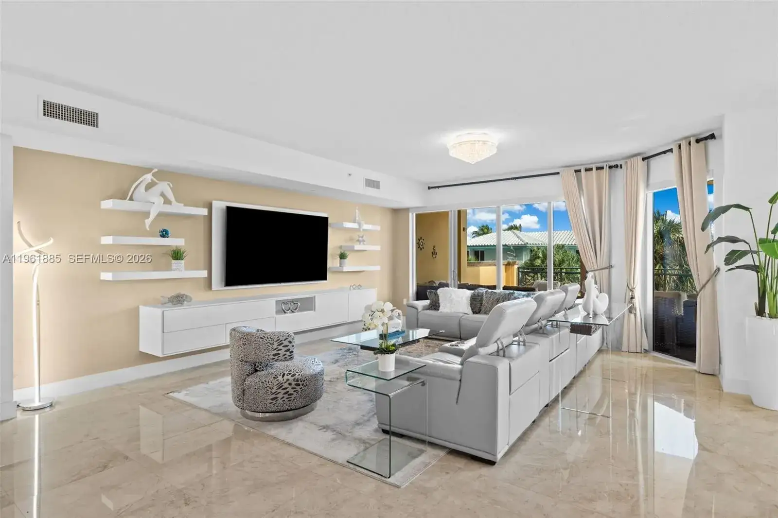 3415 N Ocean Dr # 204, Hollywood FL 33019 photo 3