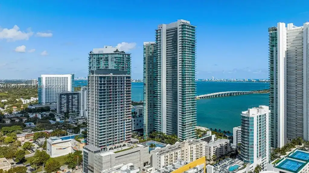 650 NE 32nd St # 2205, Miami FL 33137 photo 5