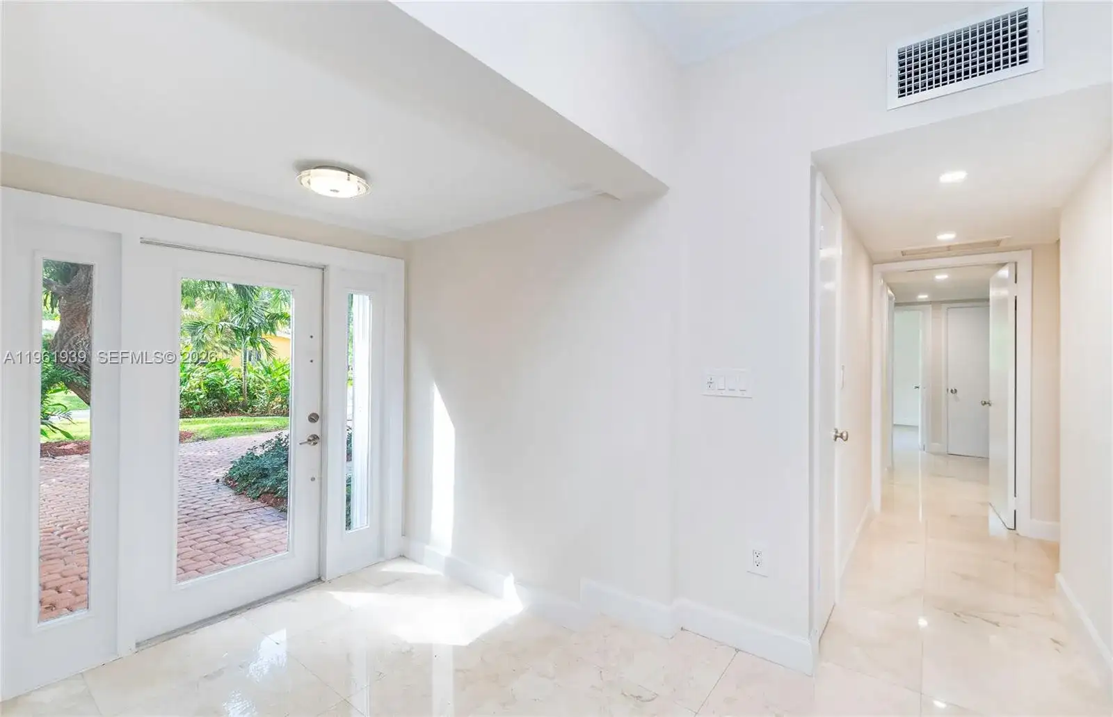 310 Harbor Ct, Key Biscayne FL 33149 photo 3