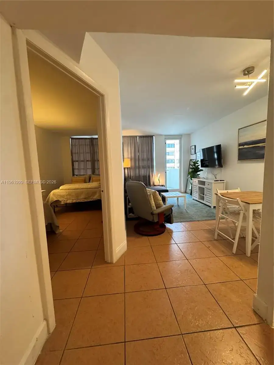 100 Lincoln Rd # 303, Miami Beach FL 33139 photo 5
