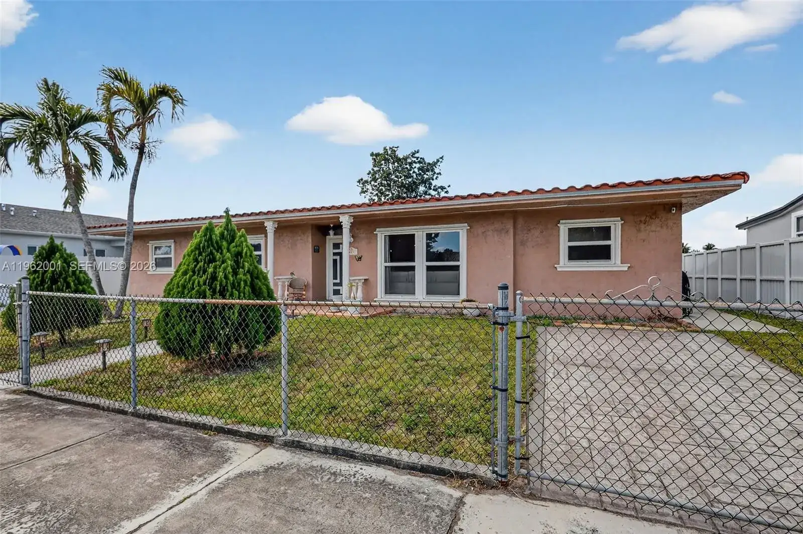 16832 NW 52nd Ave, Miami Gardens FL 33055 photo 2