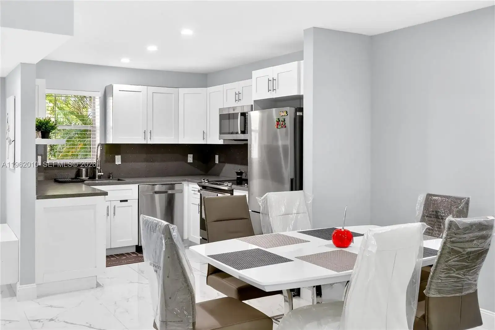 410 SE 2nd St # 111, Hallandale Beach FL 33009 photo 3
