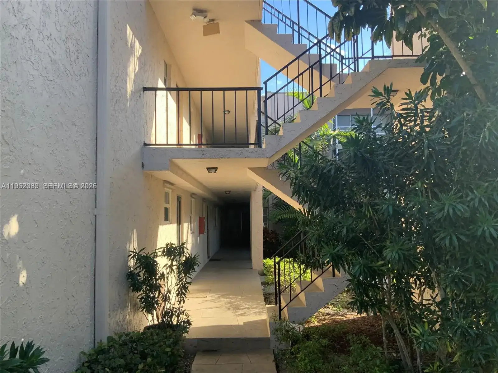 469 N Pine Island Rd # B305, Plantation FL 33324 photo 5