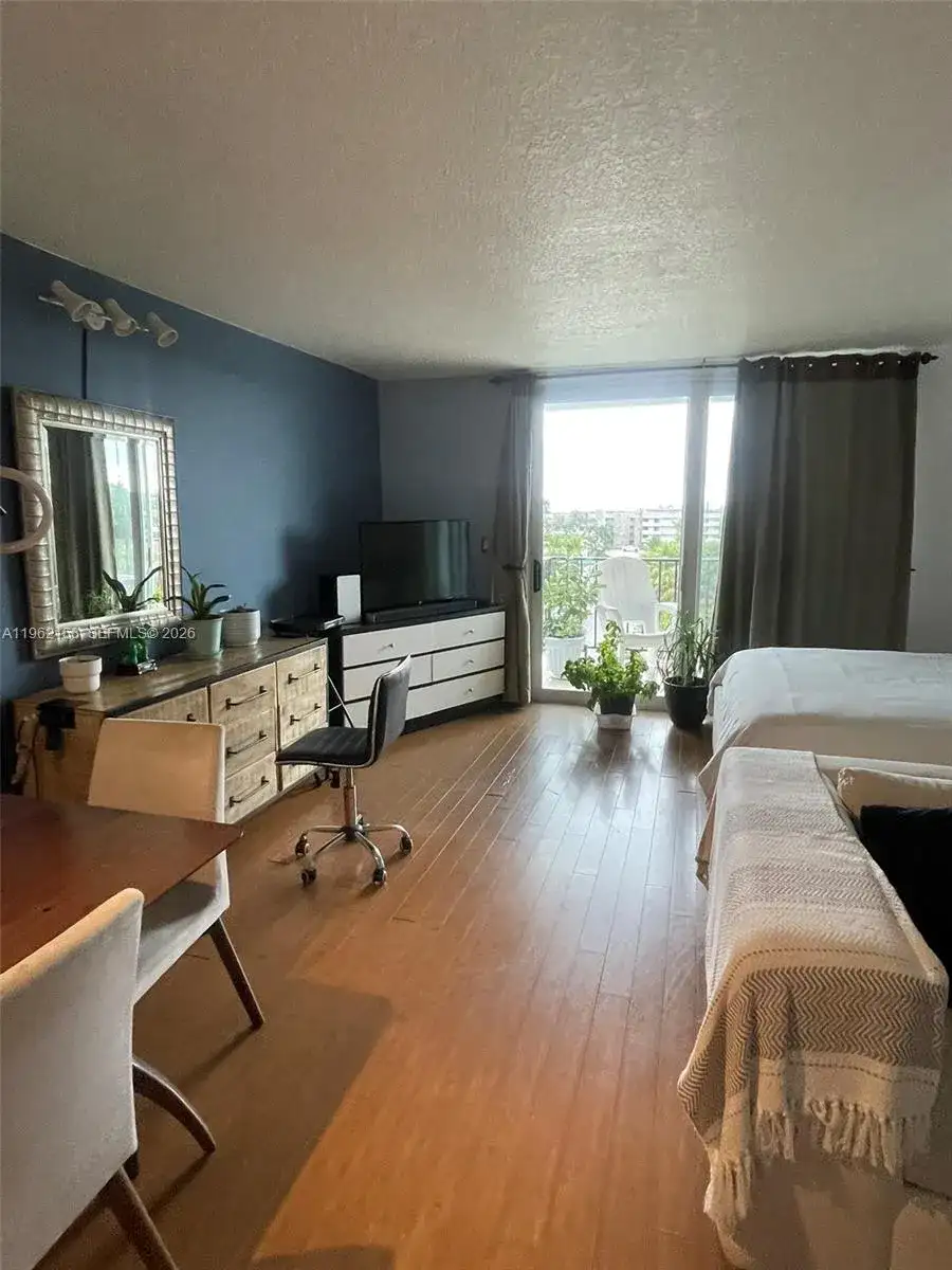 12500 NE 15th Ave # 512, North Miami FL 33161 photo 4