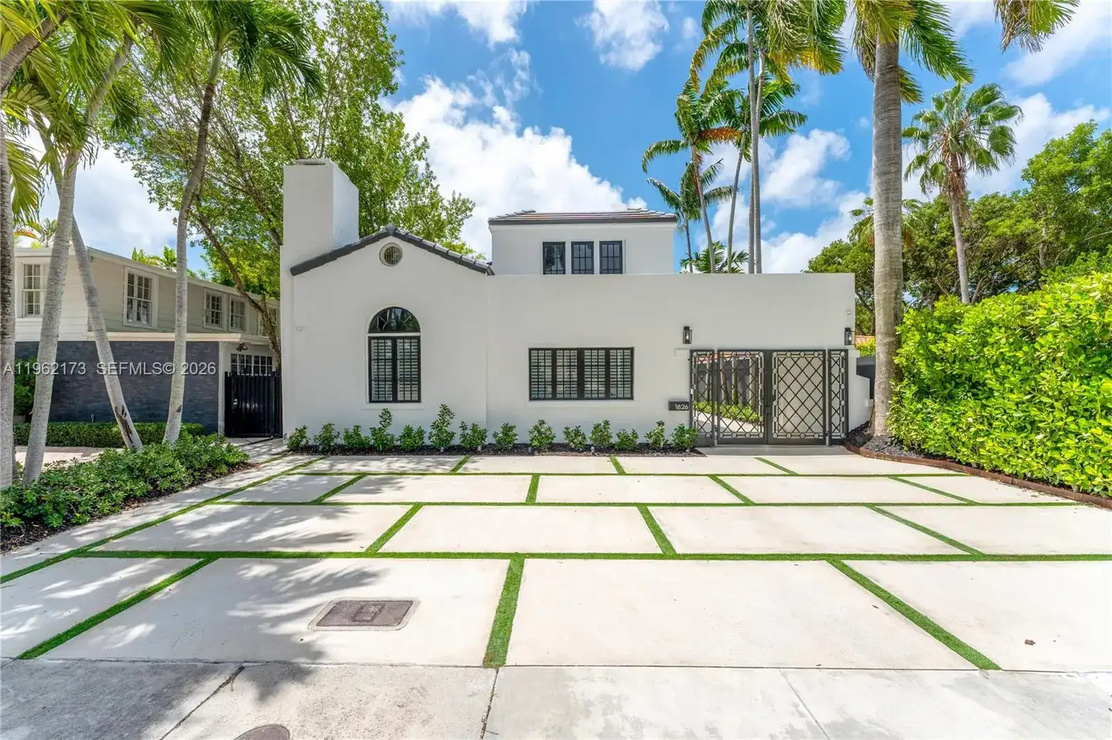 1826 Fairhaven Pl, Miami FL 33133 photo 2