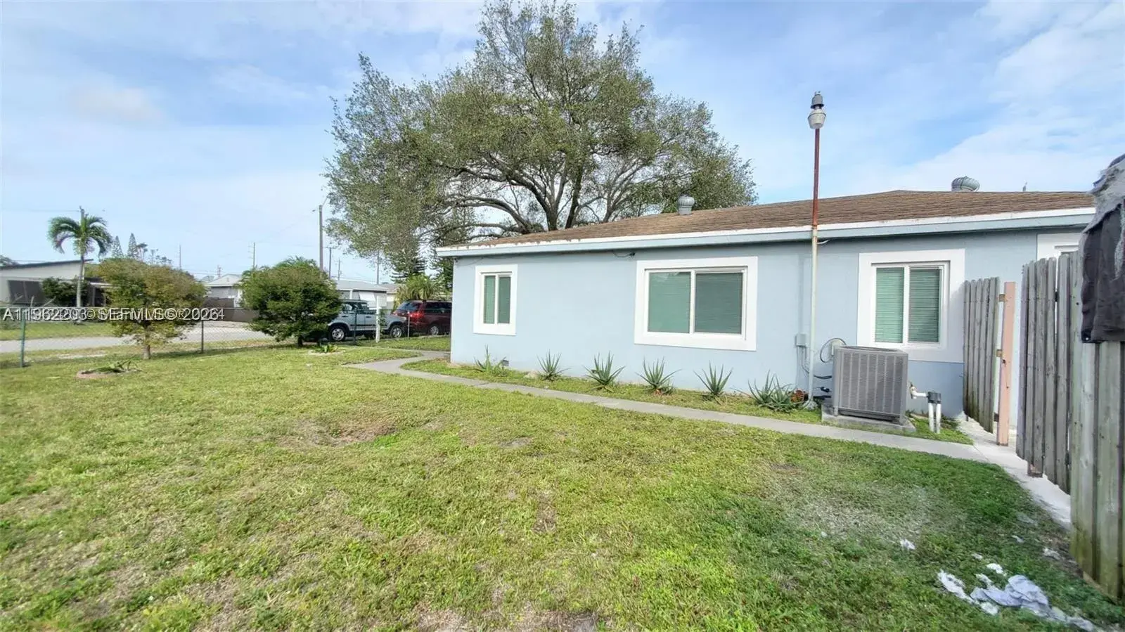 2124 Scott St, Hollywood FL 33020