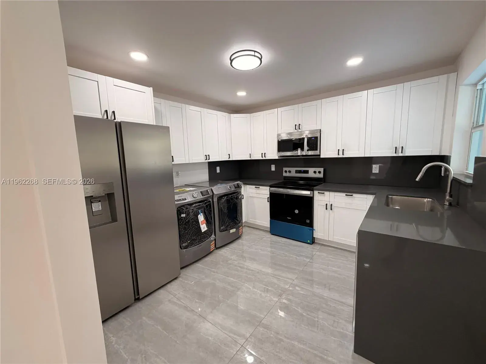 809 NW 12th Ave, Fort Lauderdale FL 33311