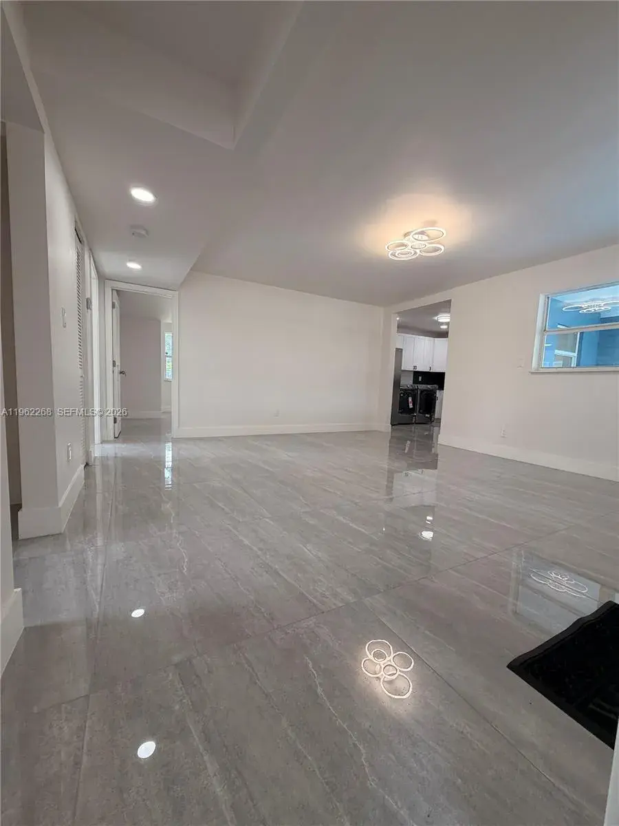 809 NW 12th Ave, Fort Lauderdale FL 33311