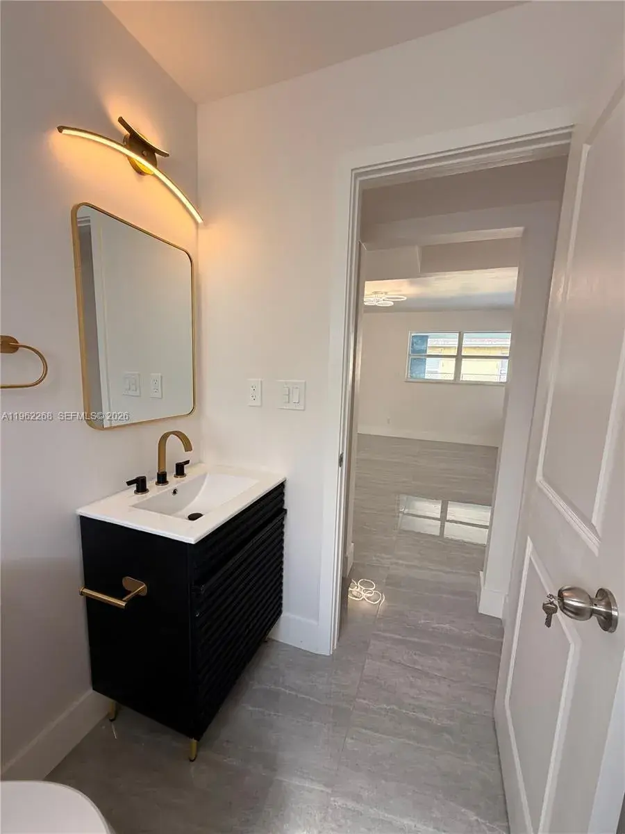 809 NW 12th Ave, Fort Lauderdale FL 33311
