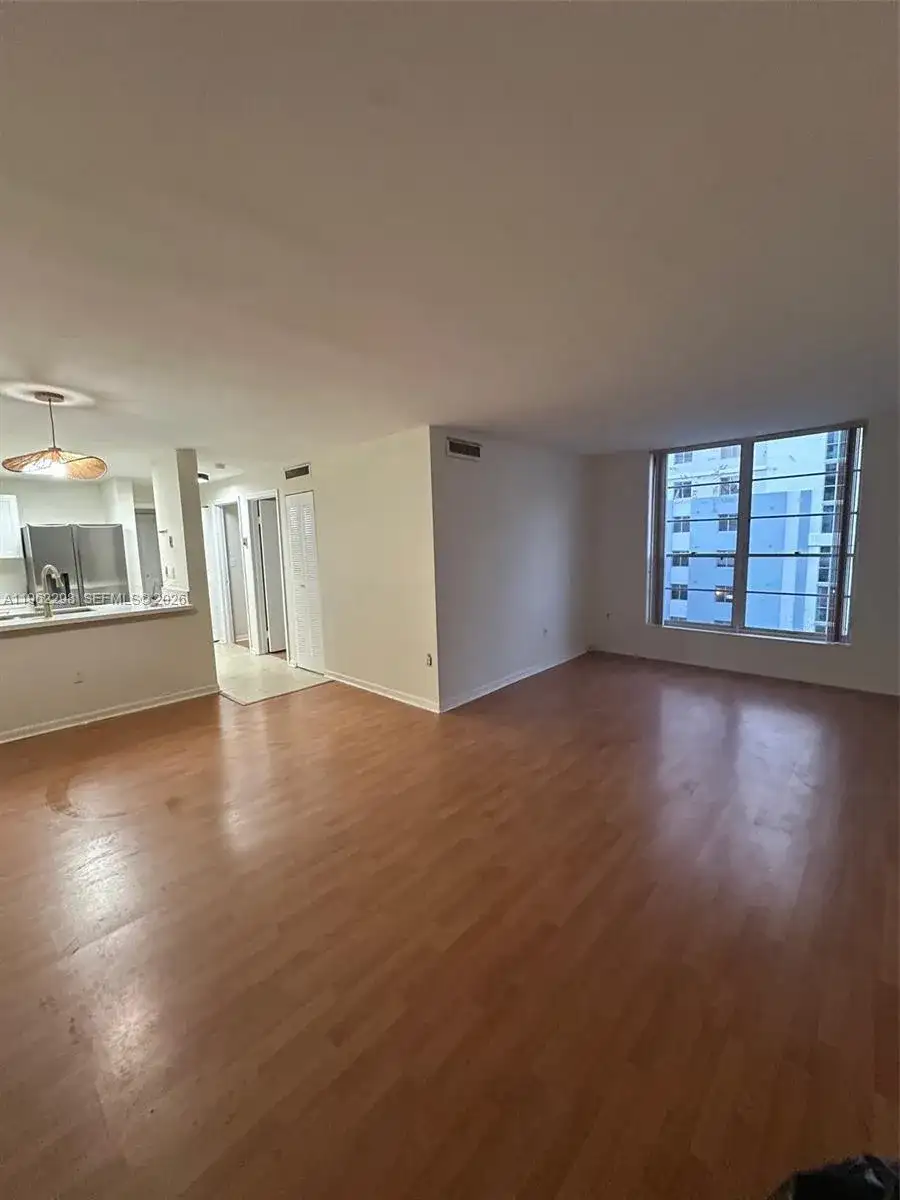 210 SW 11th St # 609, Miami FL 33130 photo 2