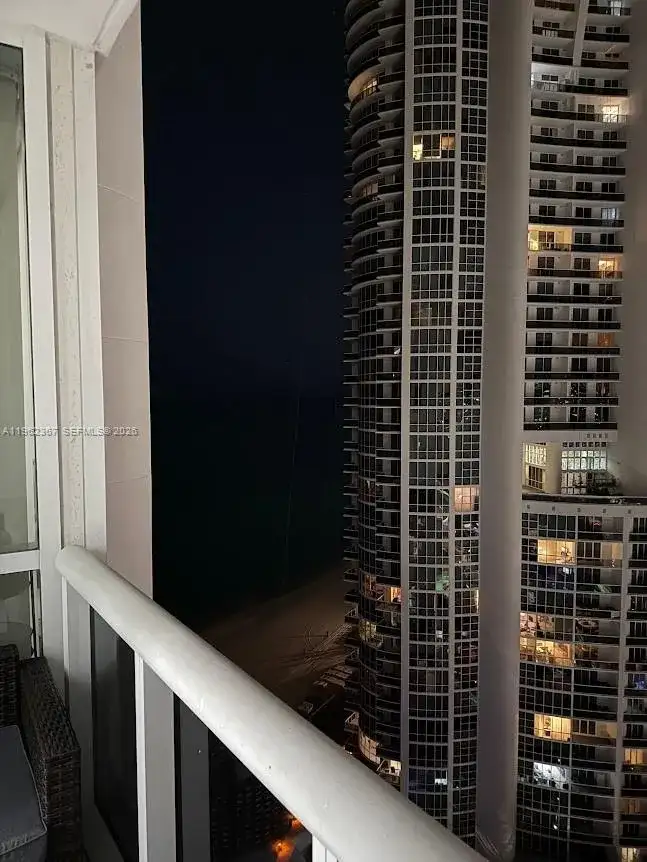 18201 Collins Ave # 3407, Sunny Isles Beach FL 33160 photo 4