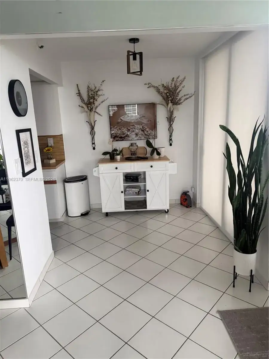 2555 Collins Ave # 2402, Miami Beach FL 33140 photo 2