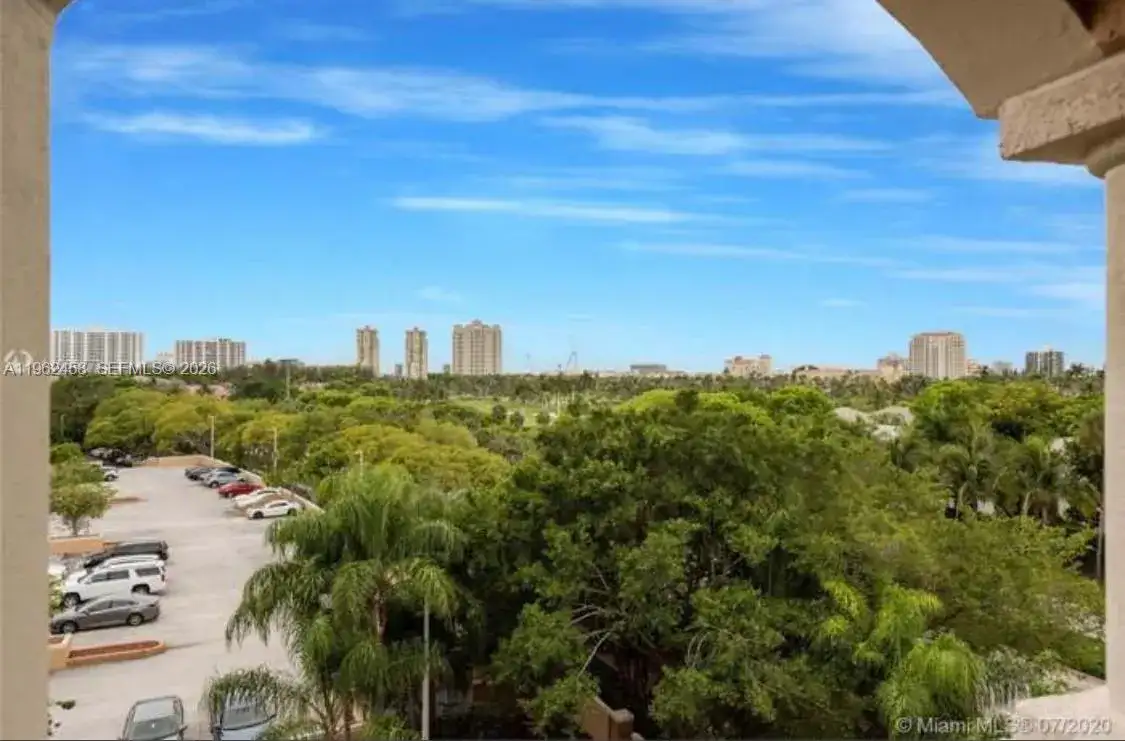 19999 E Country Club Dr # 1501, Aventura FL 33180 photo 3