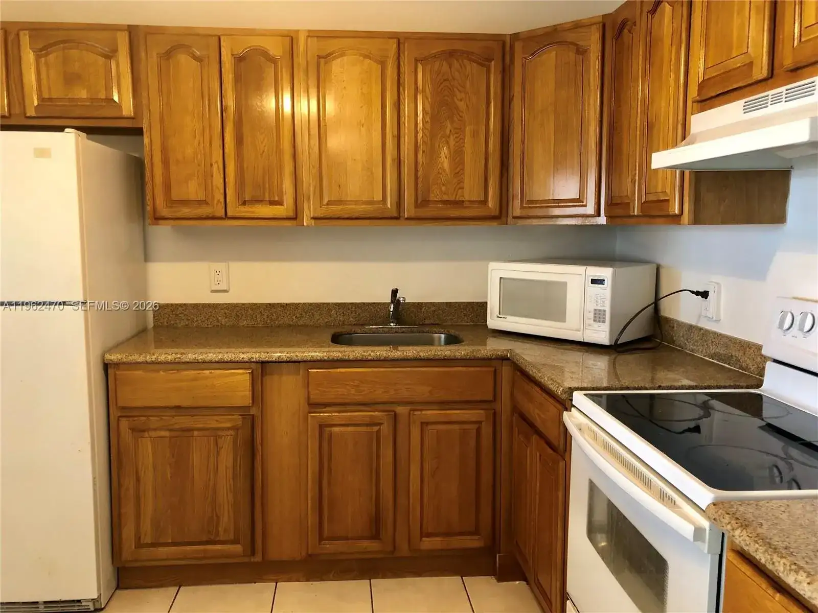 1300 NE Miami Gardens Dr # 804E, Miami FL 33179 photo 3