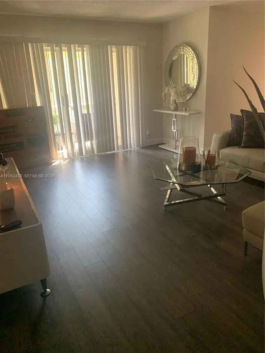 505 Spencer Dr # 101, West Palm Beach FL 33409
