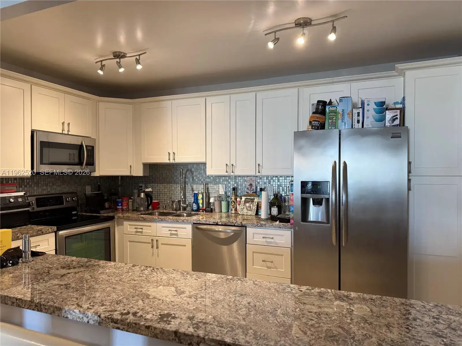 19370 Collins Ave # 1022, Sunny Isles Beach FL 33160 photo 2