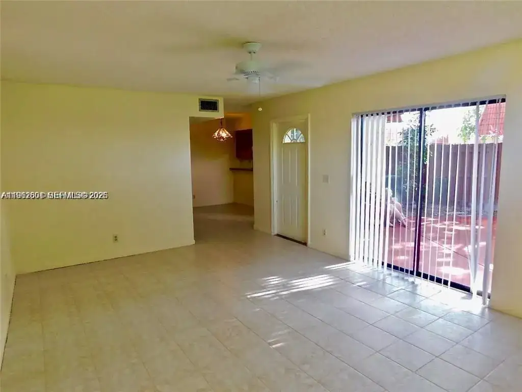8329 Trent Ct Apt A, Boca Raton FL 33433 photo 4