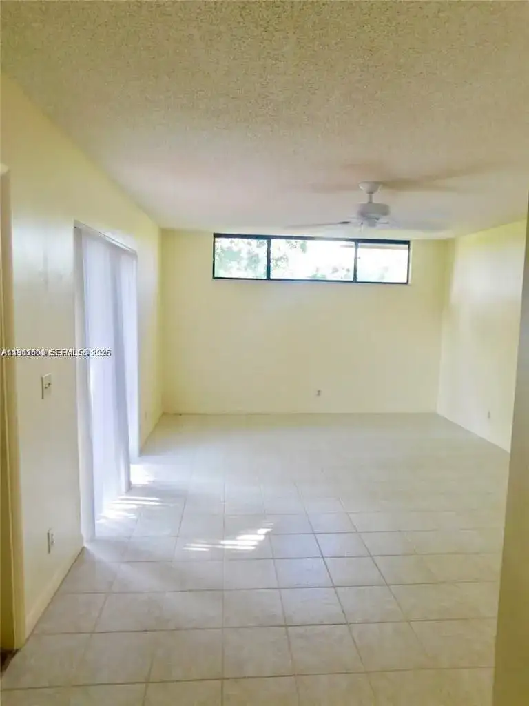 8329 Trent Ct Apt A, Boca Raton FL 33433 photo 5