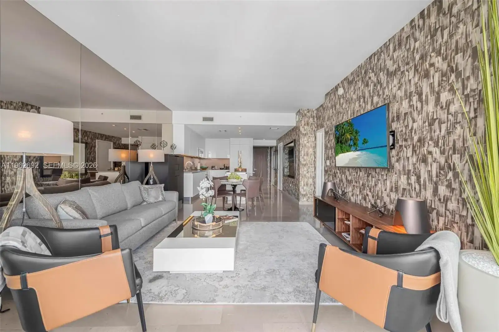 88 SW 7th St # 3806, Miami FL 33130 photo 5