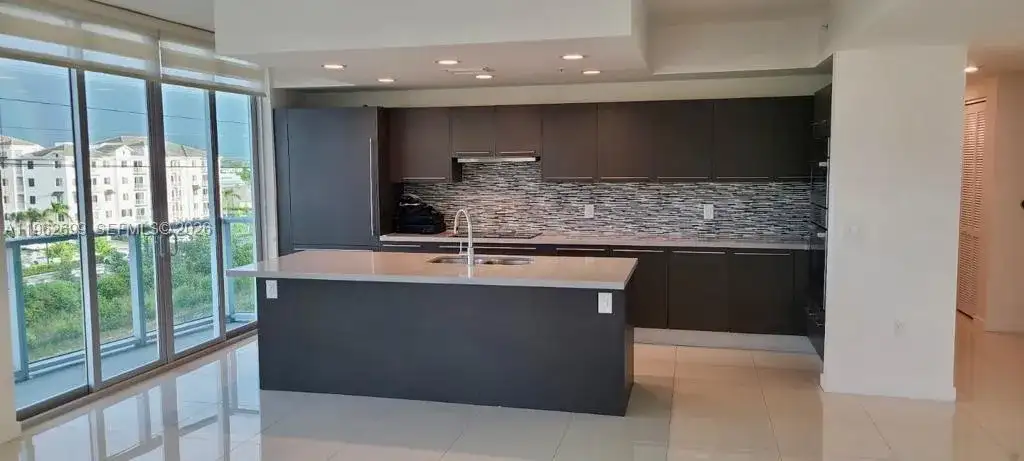 7751 NW 107th Ave # 504, Doral FL 33178 photo 3