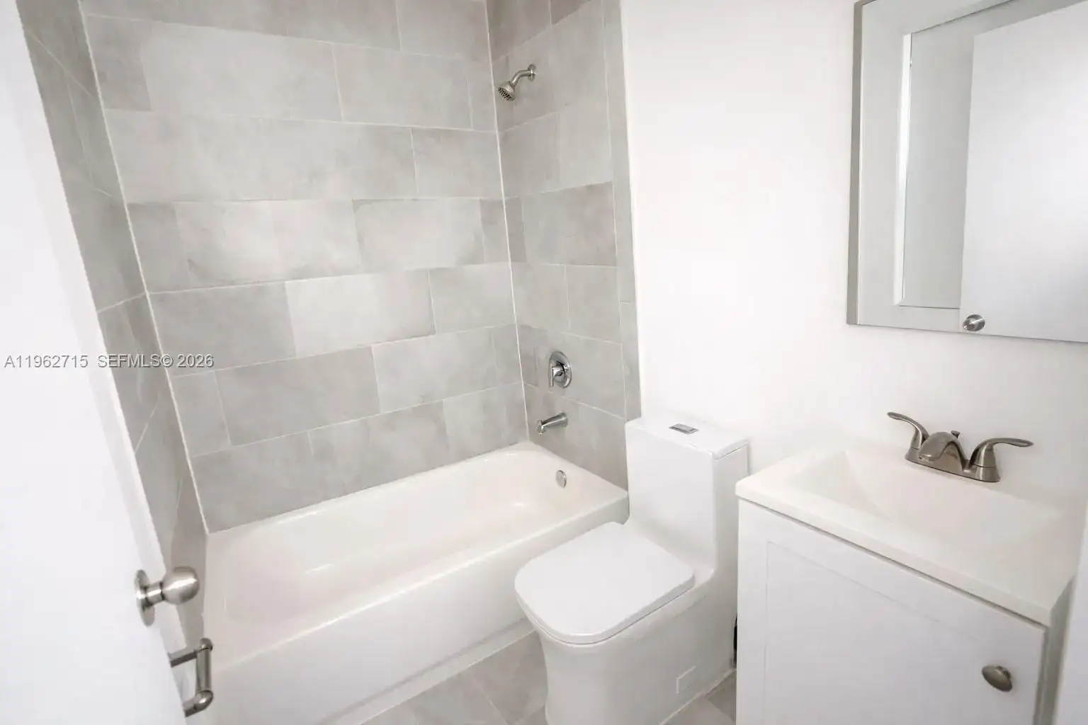 402 NW 12th Ave # 204, Miami FL 33128 photo 4