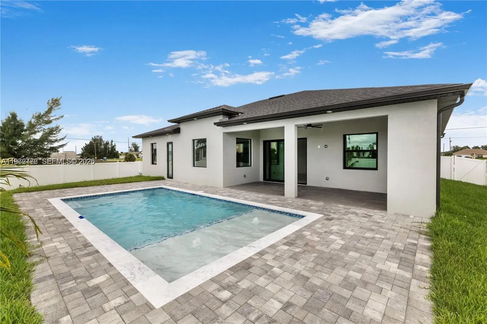 4330 NW 34th St, Cape Coral FL 33993