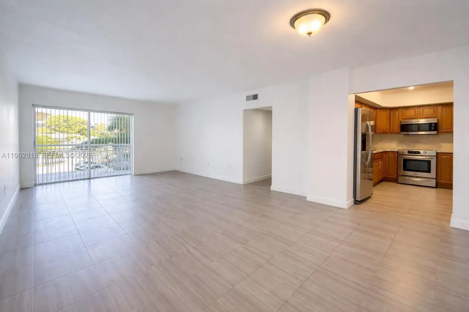 400 Kings Point Dr # 224, Sunny Isles Beach FL 33160