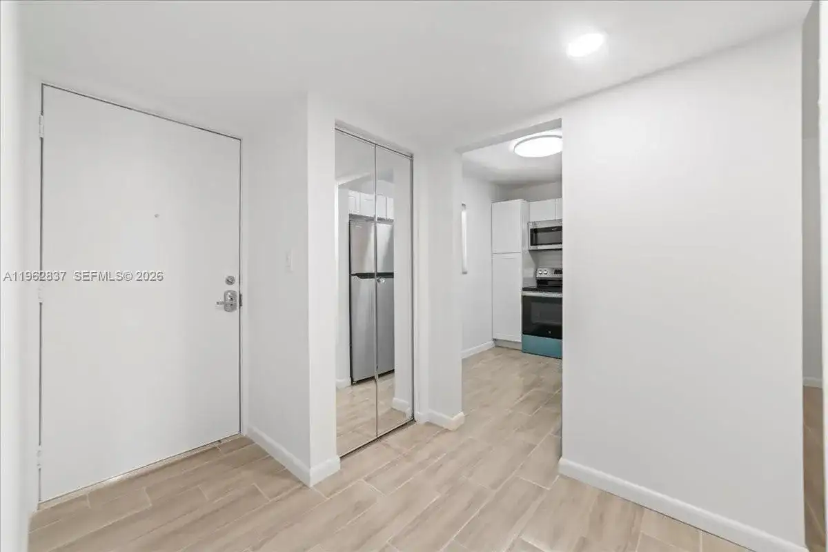 8851 N New River Canal Rd # 16E, Plantation FL 33324 photo 5