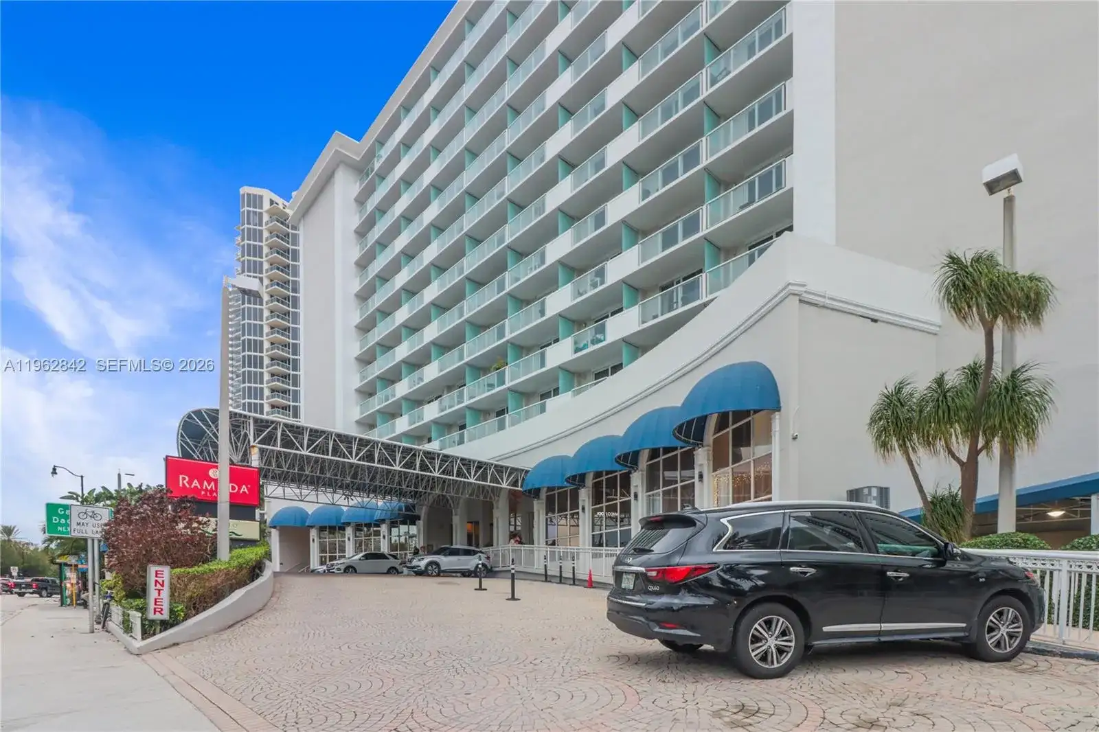 19201 Collins Ave # 439, Sunny Isles Beach FL 33160 photo 2